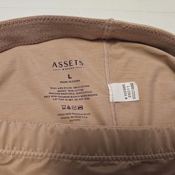 Spanx Women's High-Waist Shaping Thong - Beige - Picture 7 of 7